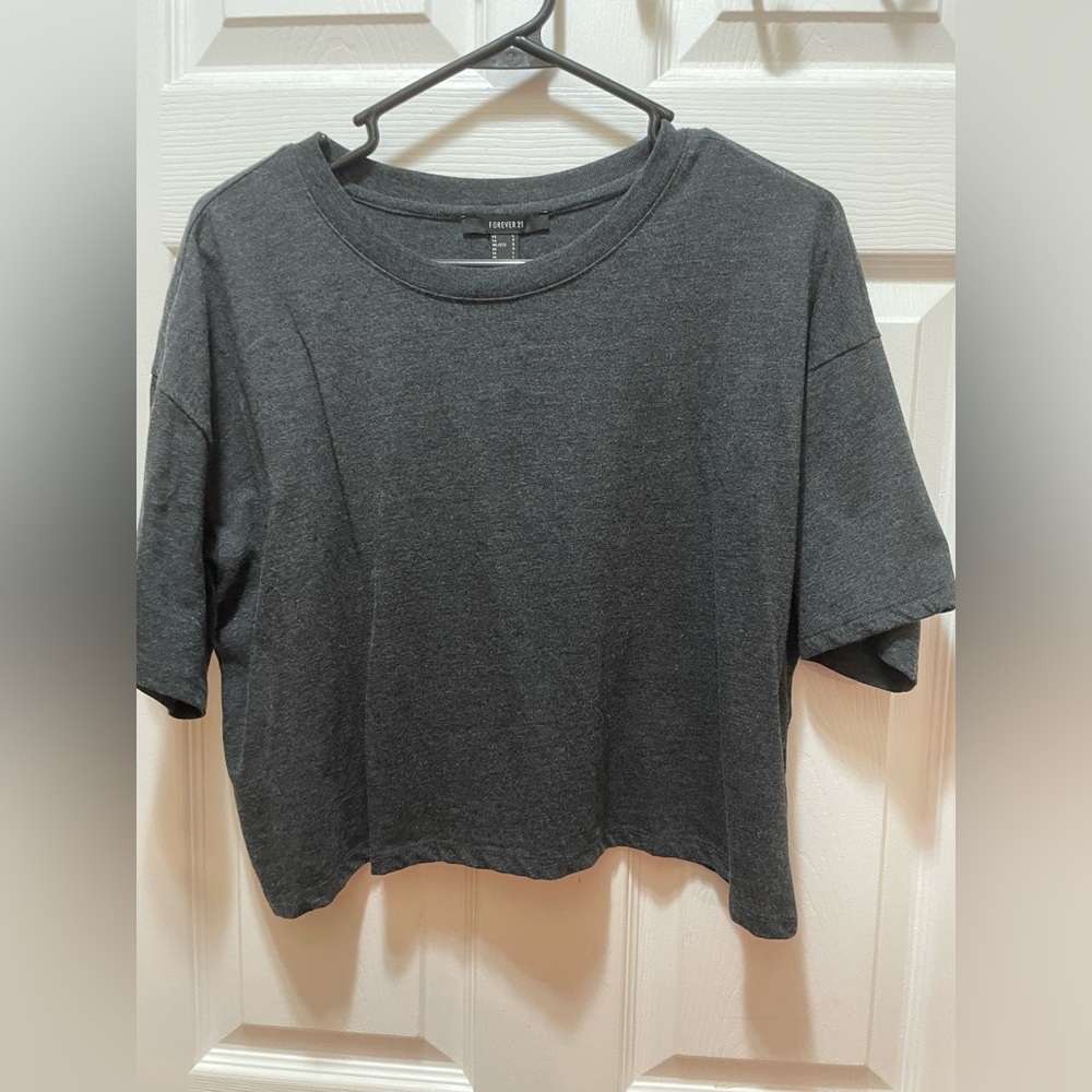 Forever 21 gray crop top